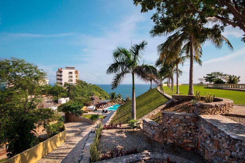 Villas & Resort Luz De Luna Santa Cruz Huatulco Ngoại thất bức ảnh